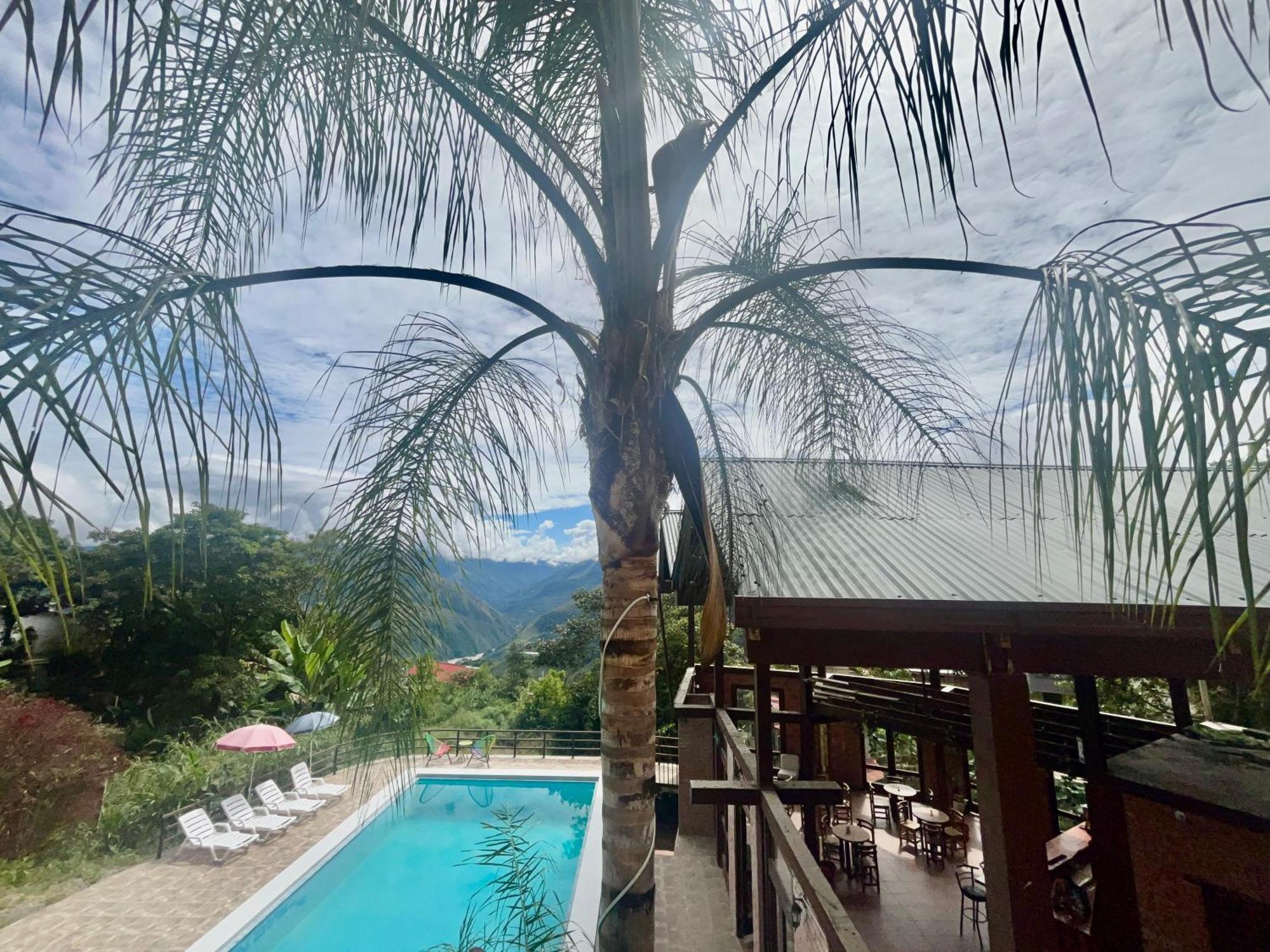 Villa Camila Hostel Coroico Ngoại thất bức ảnh